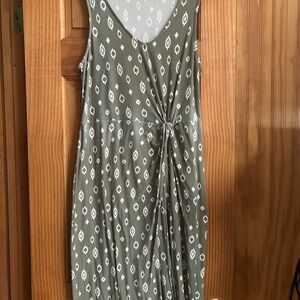 Green Sleeveless Dress with White Pattern